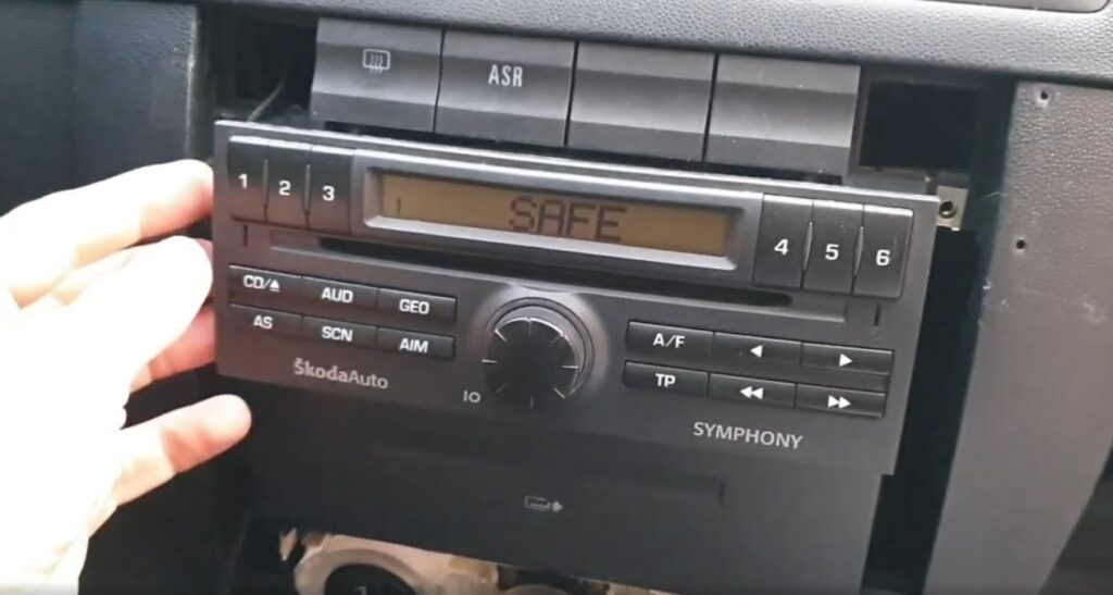 Skoda Superb Radio Code