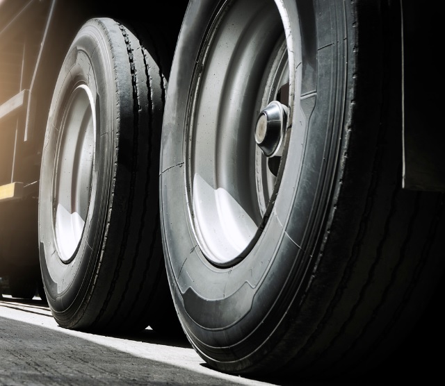 Truck Tire Repair Near Chicago