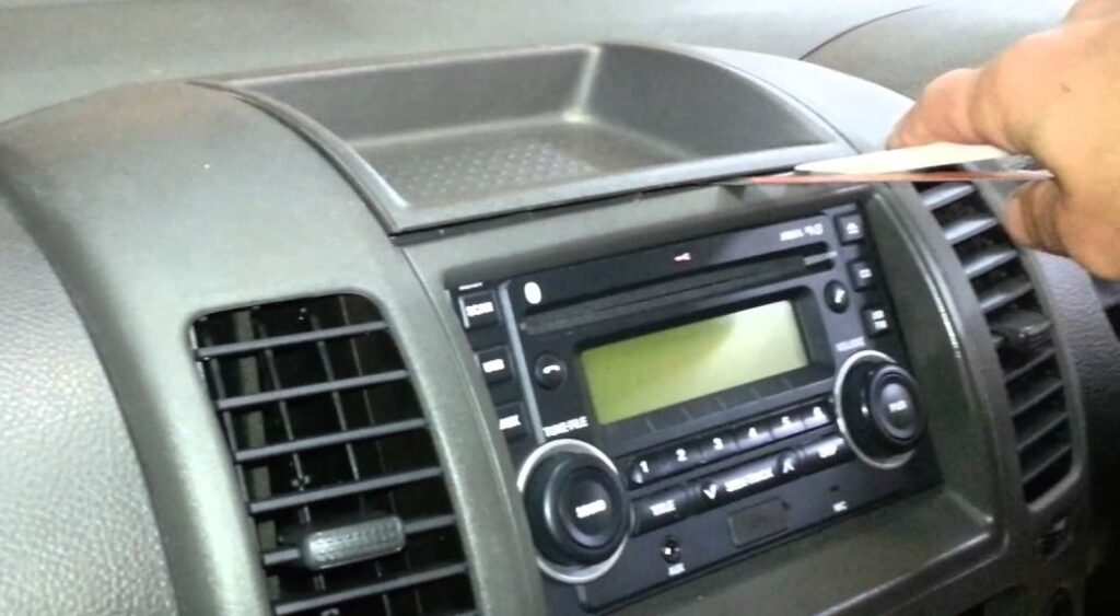 Nissan Navara Radio Model